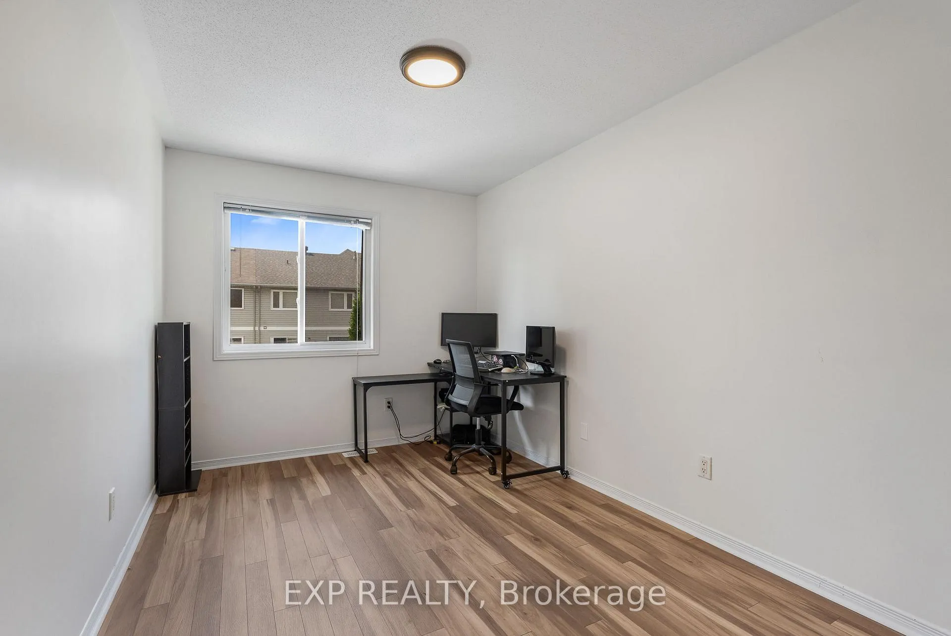 Photo 19 of 44 Tobermory Crescent, Ottawa, Kanata - Morgan's Grant/South March — HOMEH