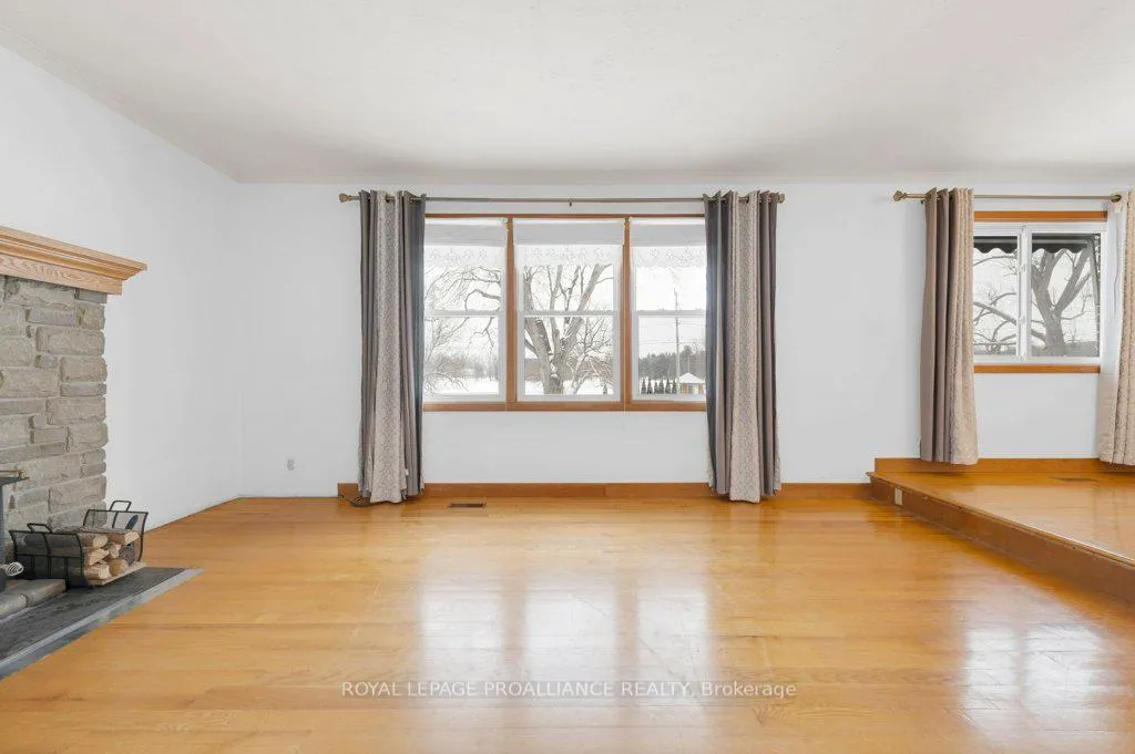 Photo 14 of 556 Rosebush Road, Quinte West, Sidney Ward — HOMEH