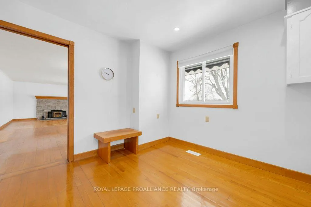 Photo 18 of 556 Rosebush Road, Quinte West, Sidney Ward — HOMEH