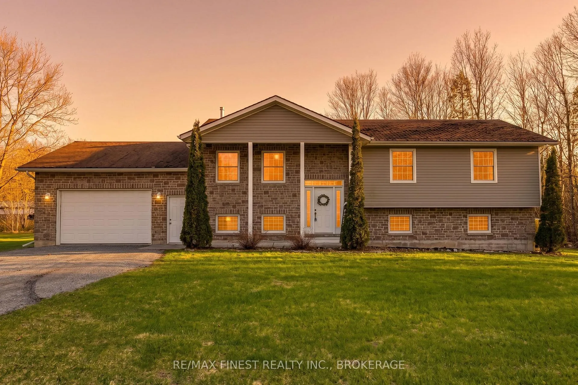 Photo 1 of 3816 Alton Road, Frontenac, Frontenac South — HOMEH
