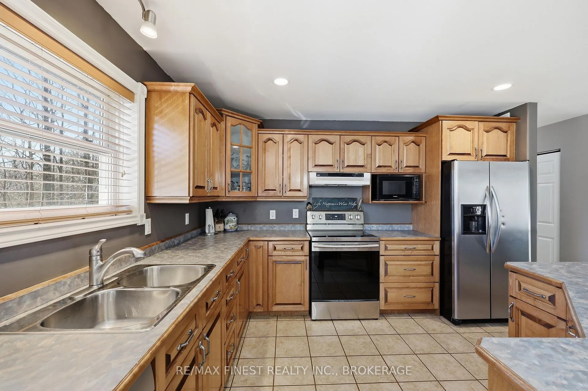 Photo 10 of 3816 Alton Road, Frontenac, Frontenac South — HOMEH