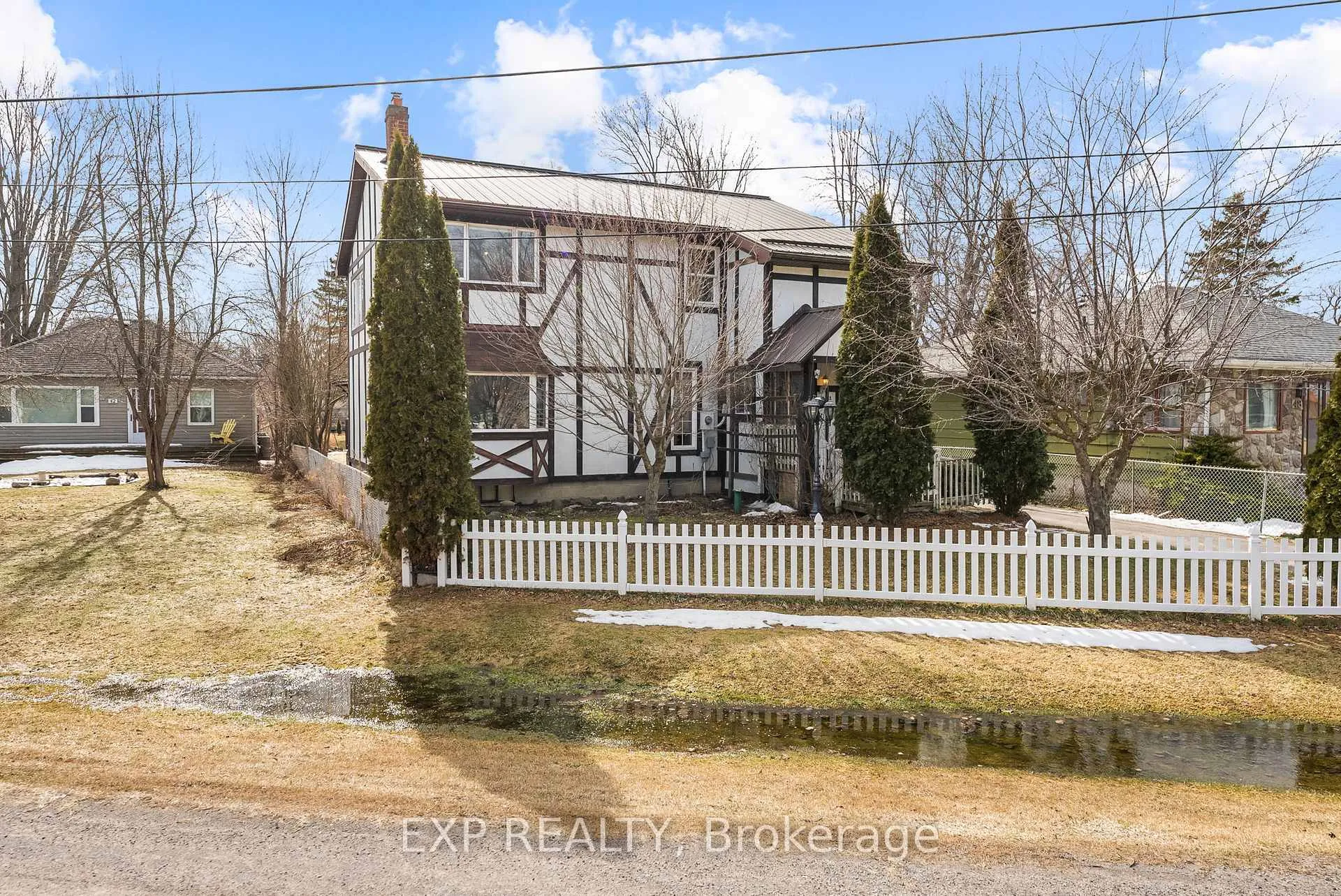Front of 46 Isle Vista Drive