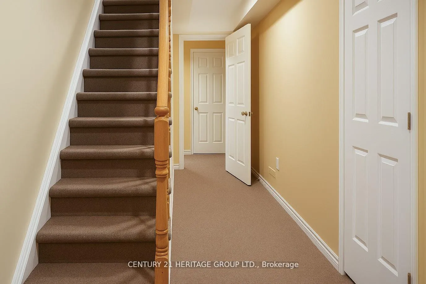 Photo 25 of 824 Thornton Road N, Oshawa, Northglen — HOMEH
