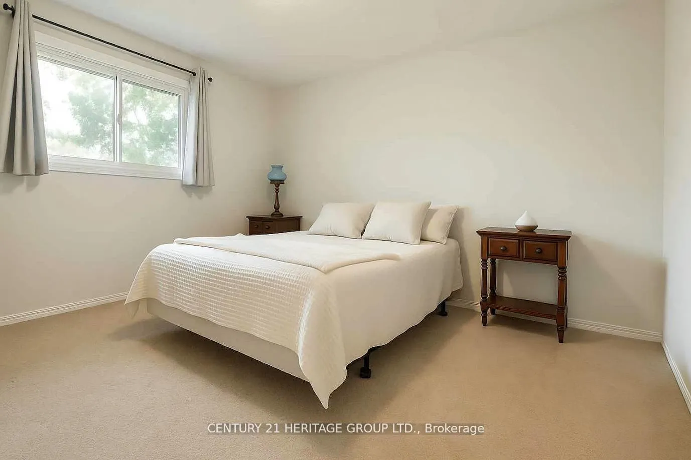Photo 42 of 824 Thornton Road N, Oshawa, Northglen — HOMEH