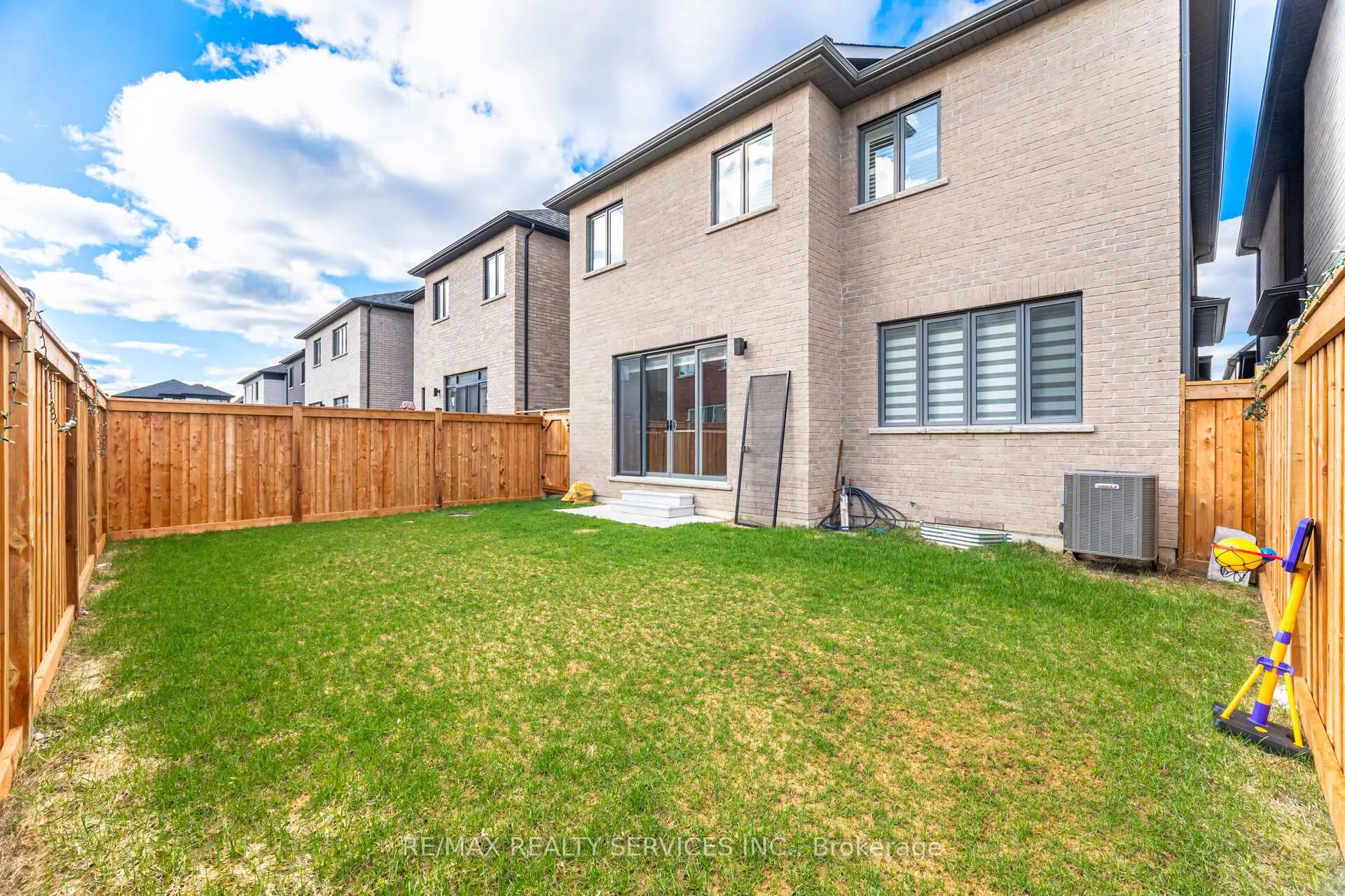Photo 15 of 26 Gatherwood Terrace, Caledon, Rural Caledon — HOMEH