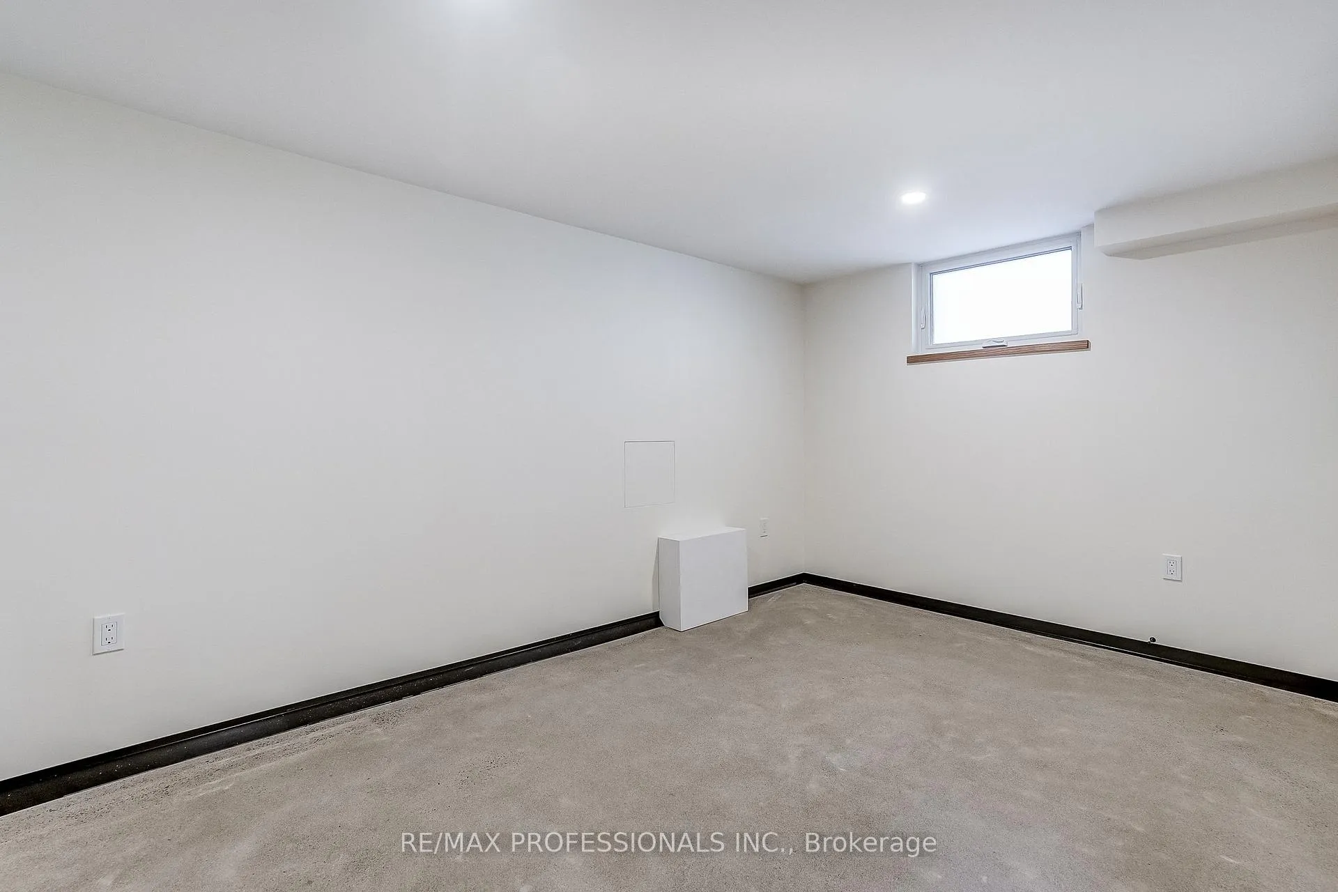 Photo 9 of Unit BSMT, 9 Cashman Crescent, Toronto, Rockcliffe-Smythe — HOMEH