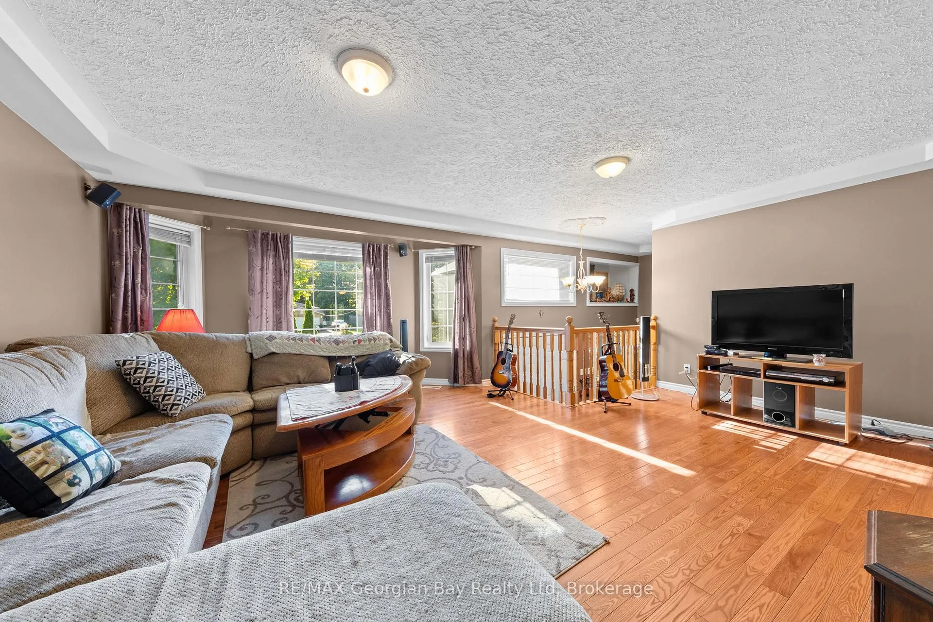 Photo 5 of 477 Albert Street, Tay, Victoria Harbour — HOMEH