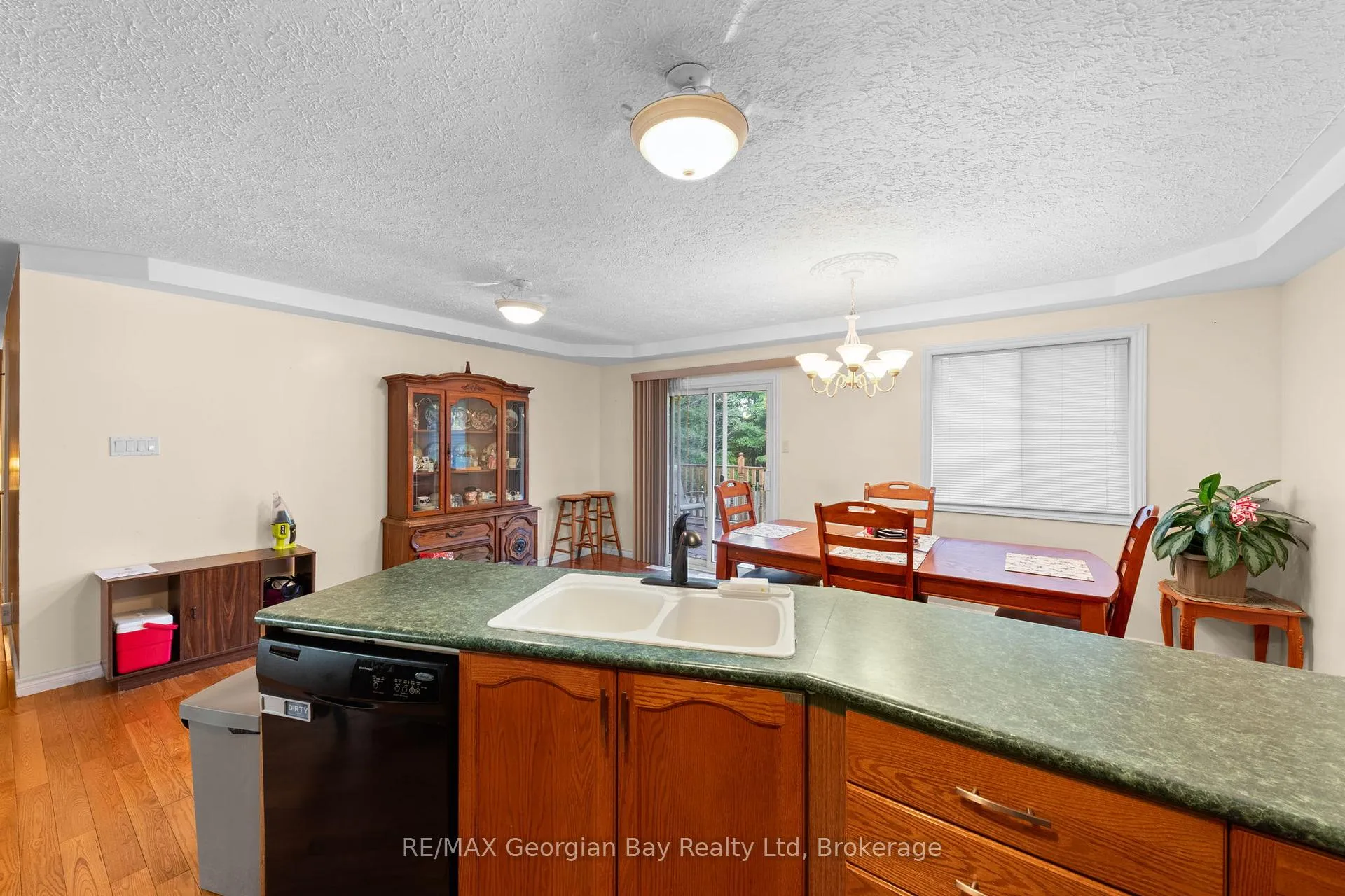 Photo 11 of 477 Albert Street, Tay, Victoria Harbour — HOMEH