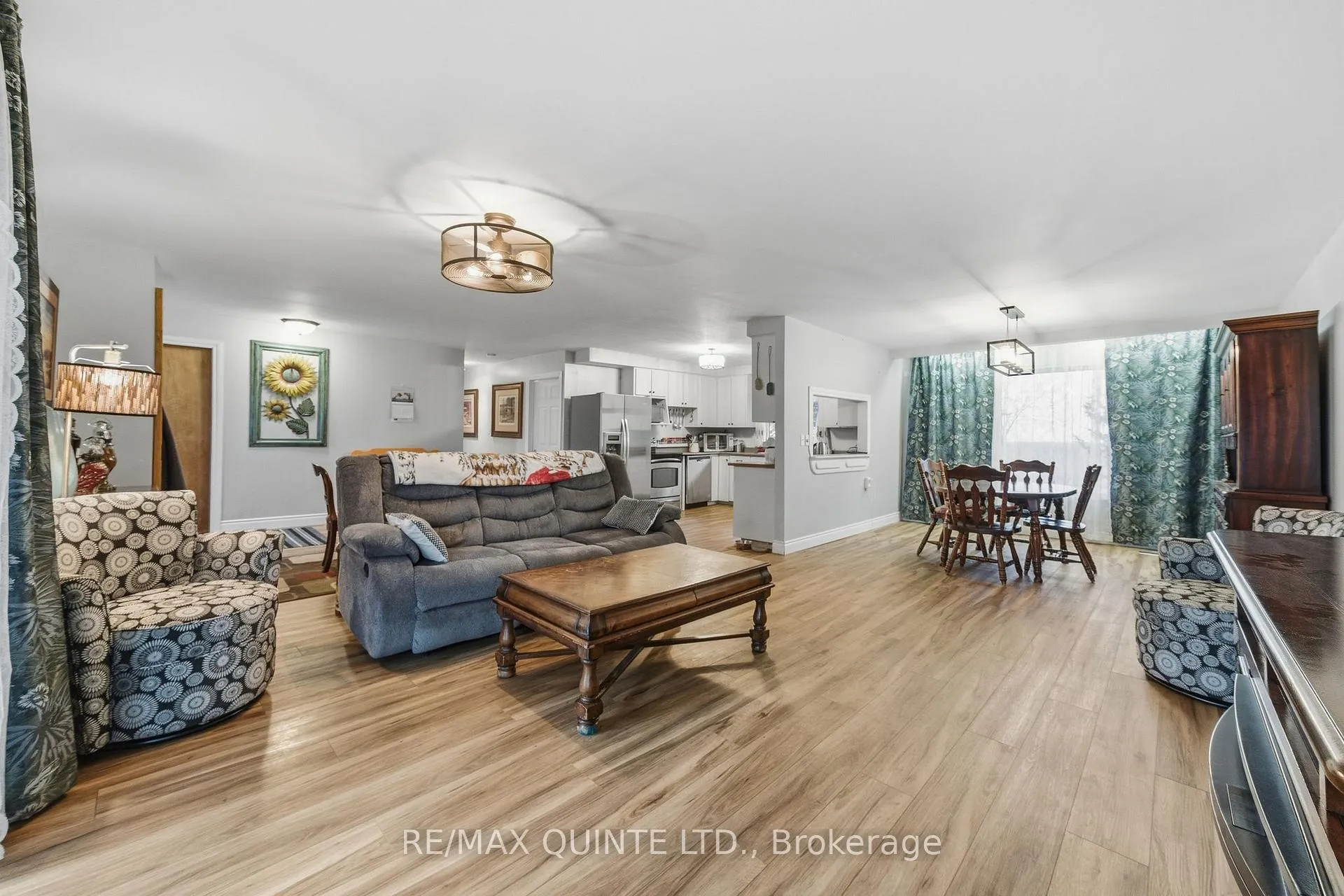 Photo 8 of 1809 Victoria Road, Prince Edward County, Ameliasburg Ward — HOMEH