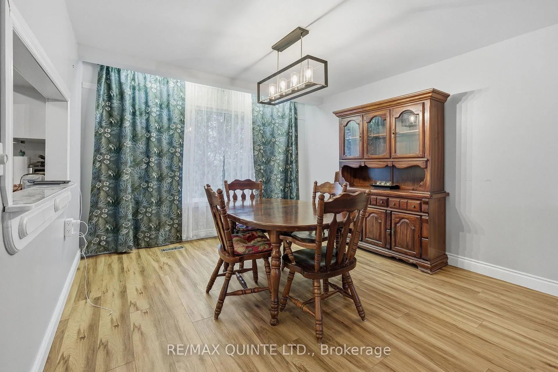 Photo 9 of 1809 Victoria Road, Prince Edward County, Ameliasburg Ward — HOMEH