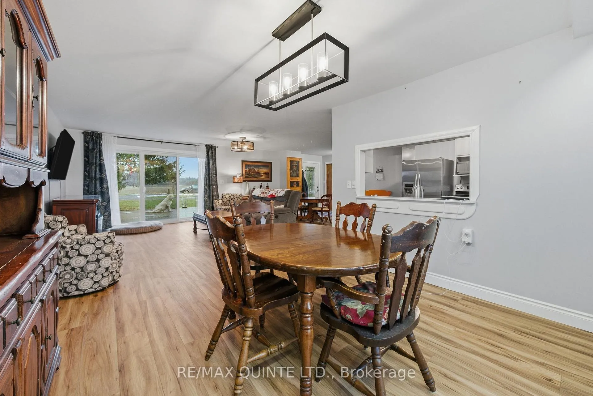 Photo 10 of 1809 Victoria Road, Prince Edward County, Ameliasburg Ward — HOMEH