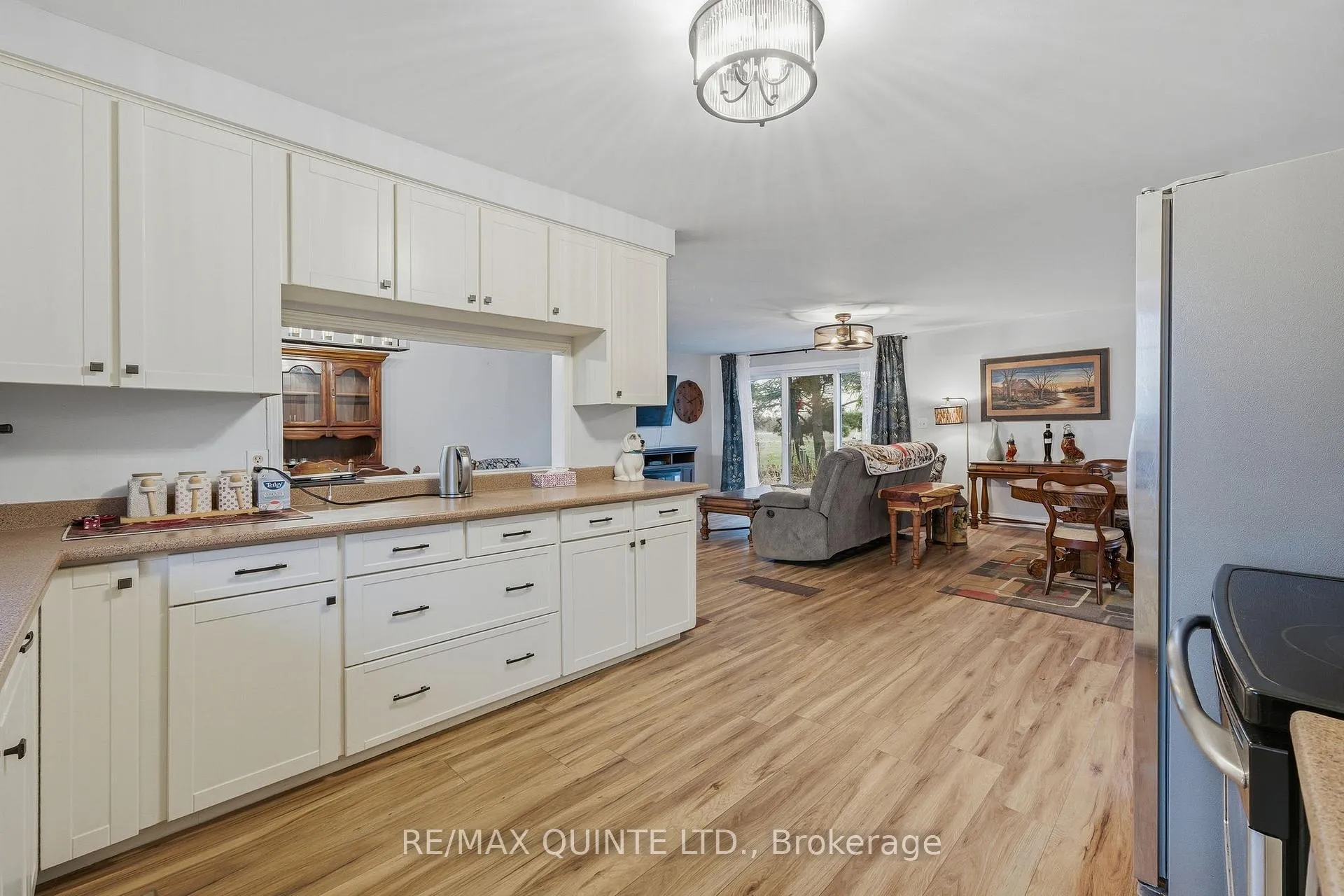 Photo 12 of 1809 Victoria Road, Prince Edward County, Ameliasburg Ward — HOMEH