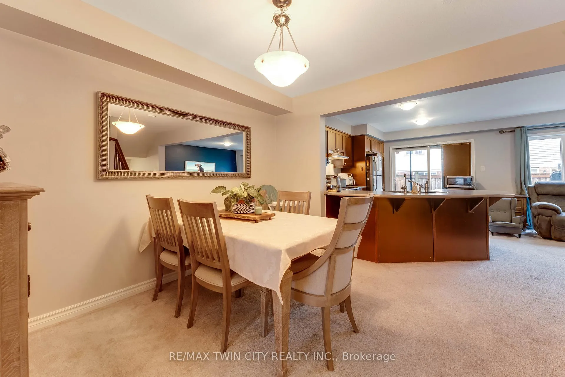 Photo 11 of 21 Postmaster Drive, Kitchener — HOMEH