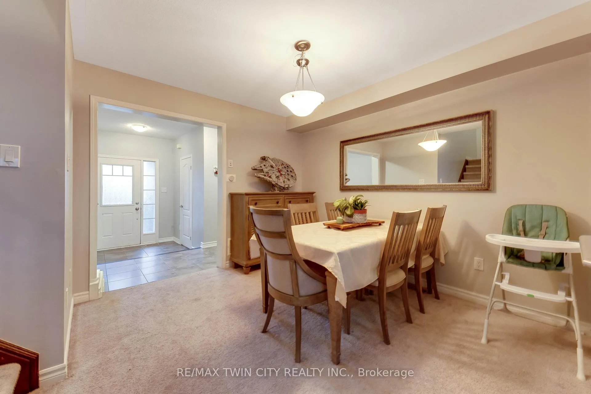 Photo 12 of 21 Postmaster Drive, Kitchener — HOMEH