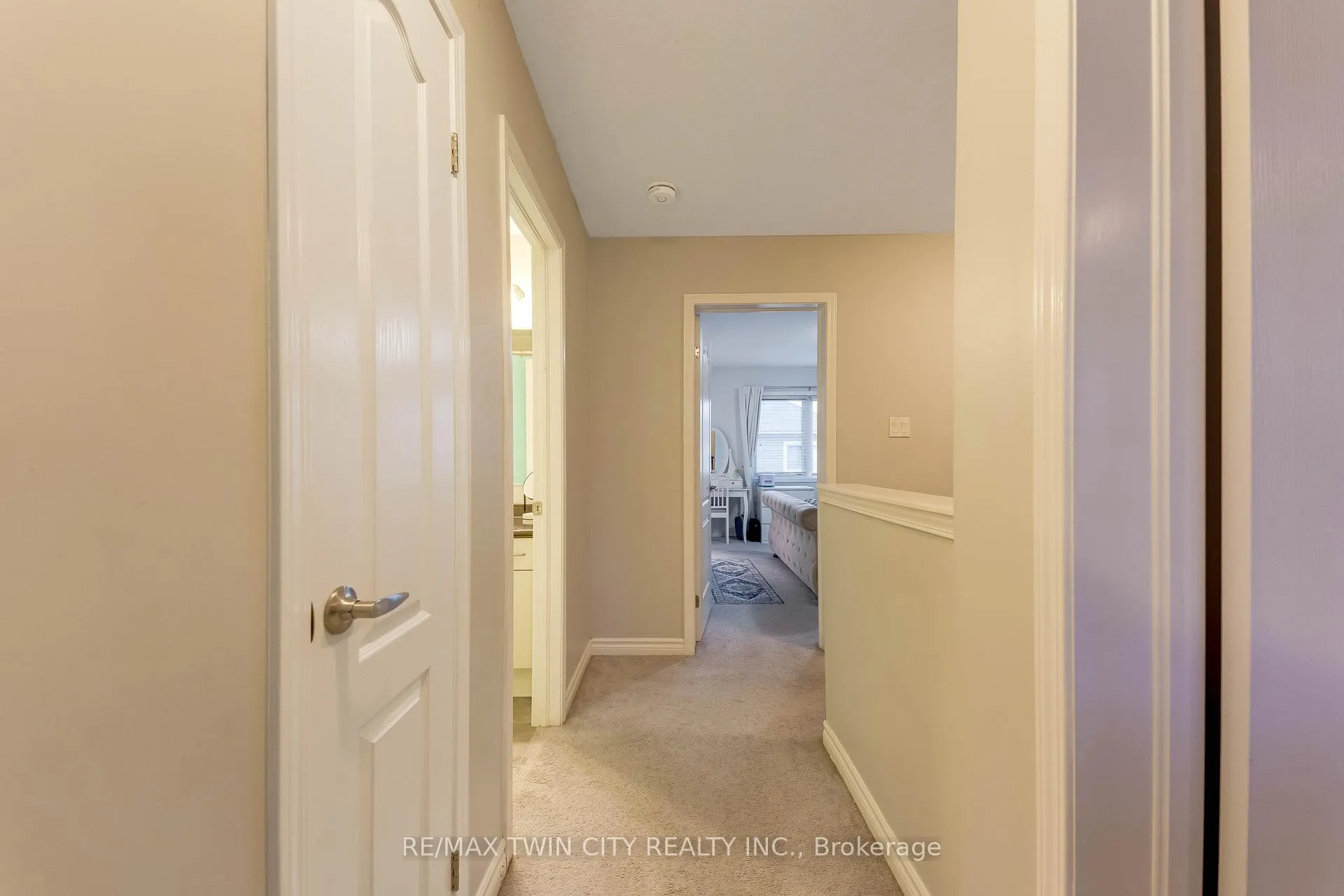 Photo 24 of 21 Postmaster Drive, Kitchener — HOMEH