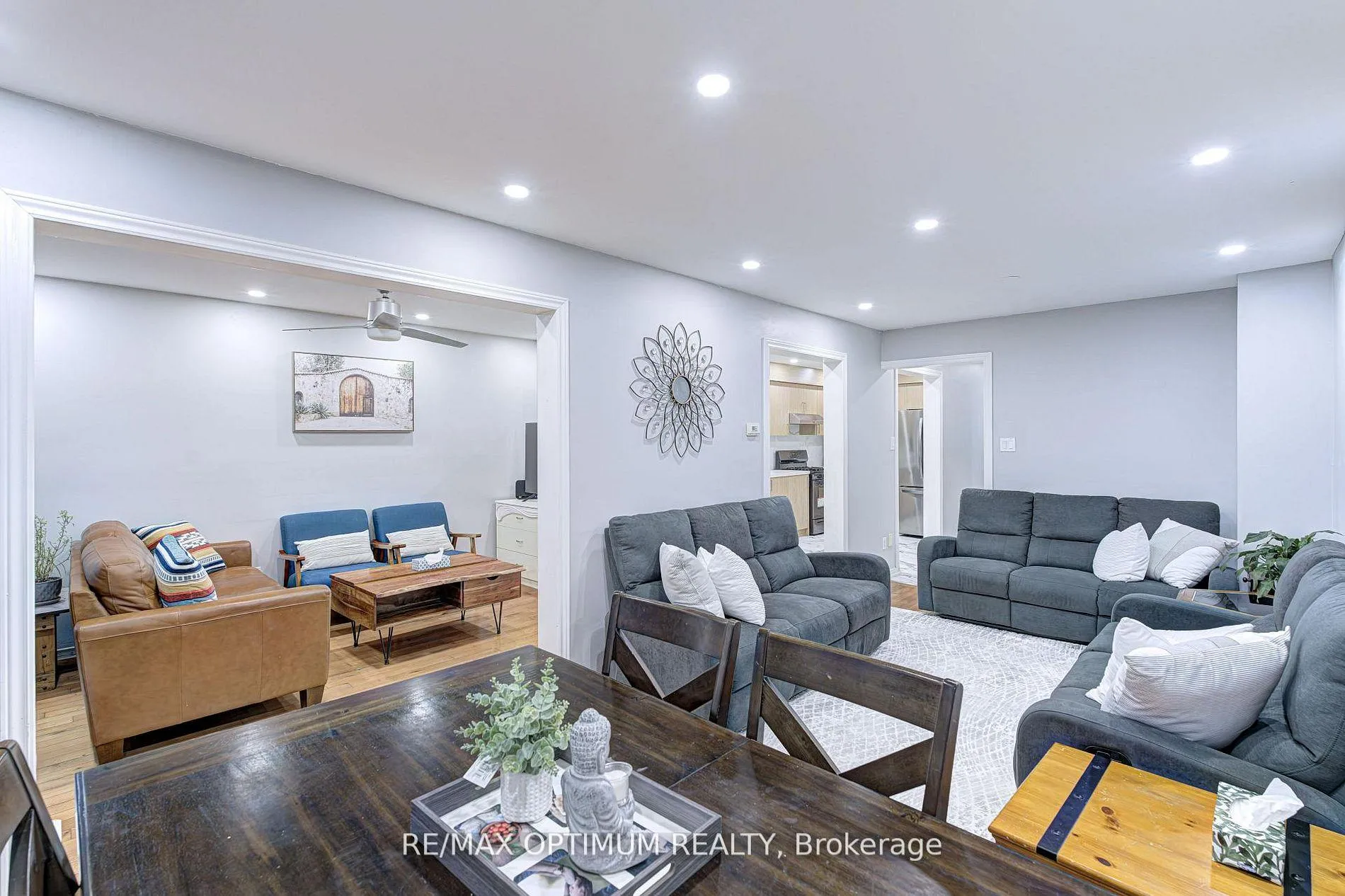 Photo 7 of 108 Timberlane Drive, Brampton, Fletcher's Creek South — HOMEH
