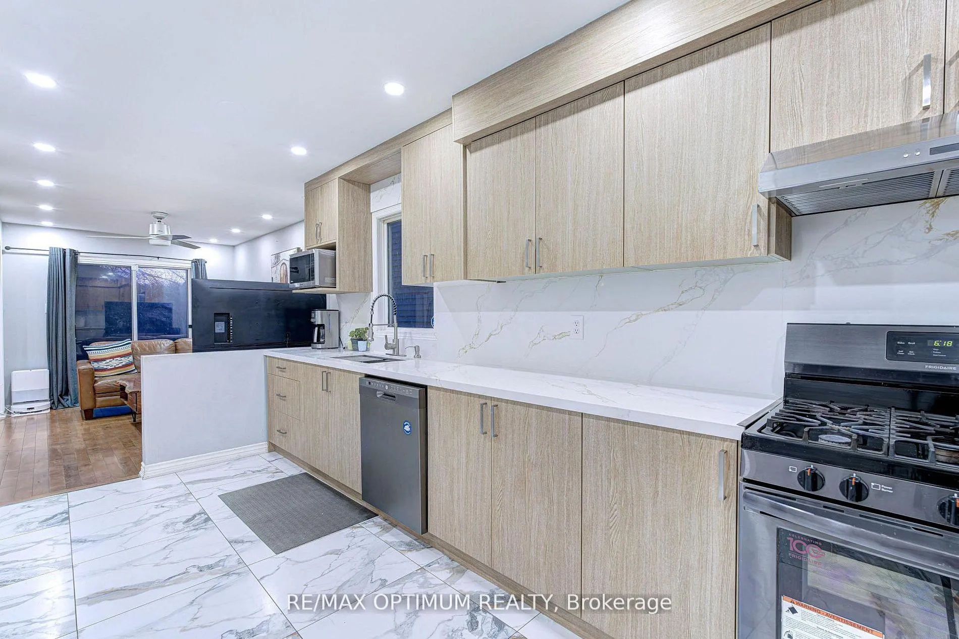 Photo 17 of 108 Timberlane Drive, Brampton, Fletcher's Creek South — HOMEH