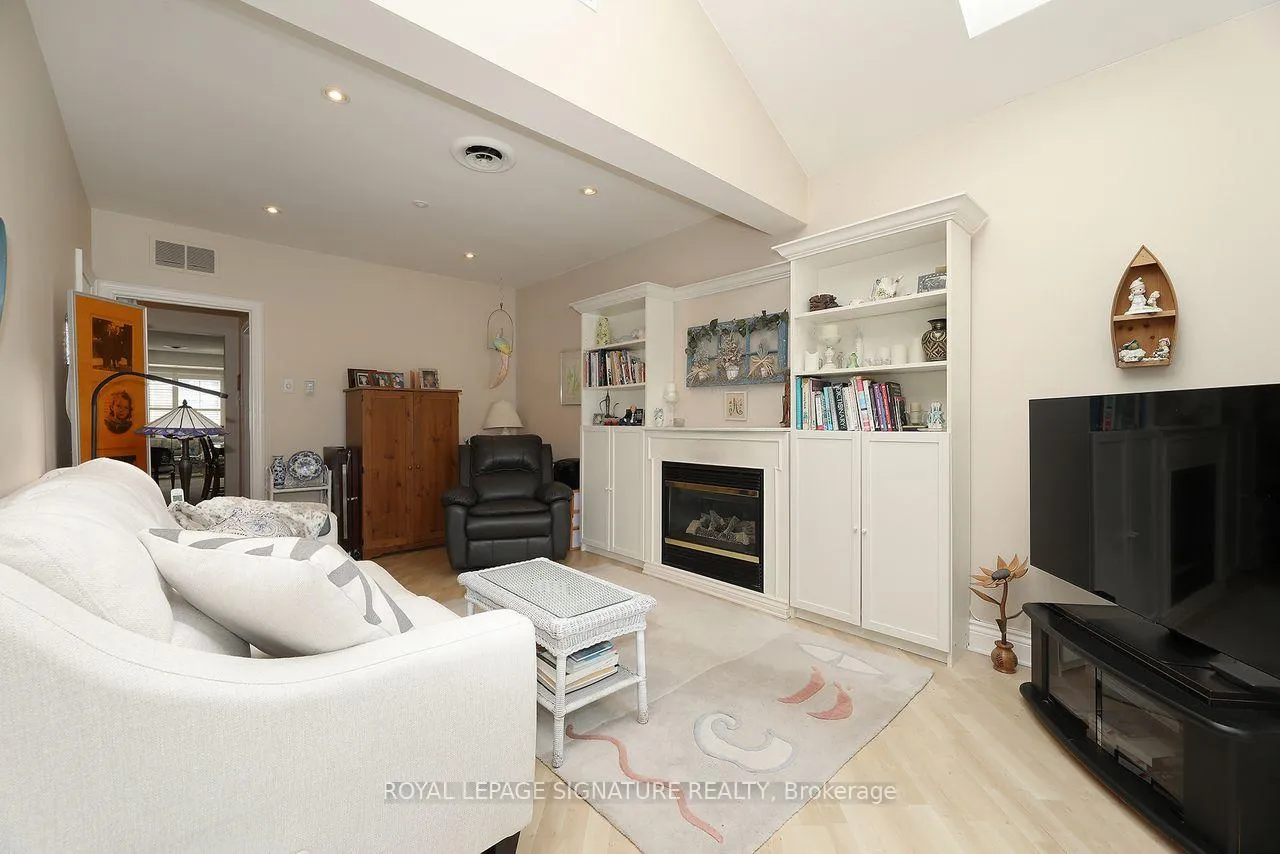 Photo 19 of 590 Castlefield Avenue, Toronto, Forest Hill North — HOMEH