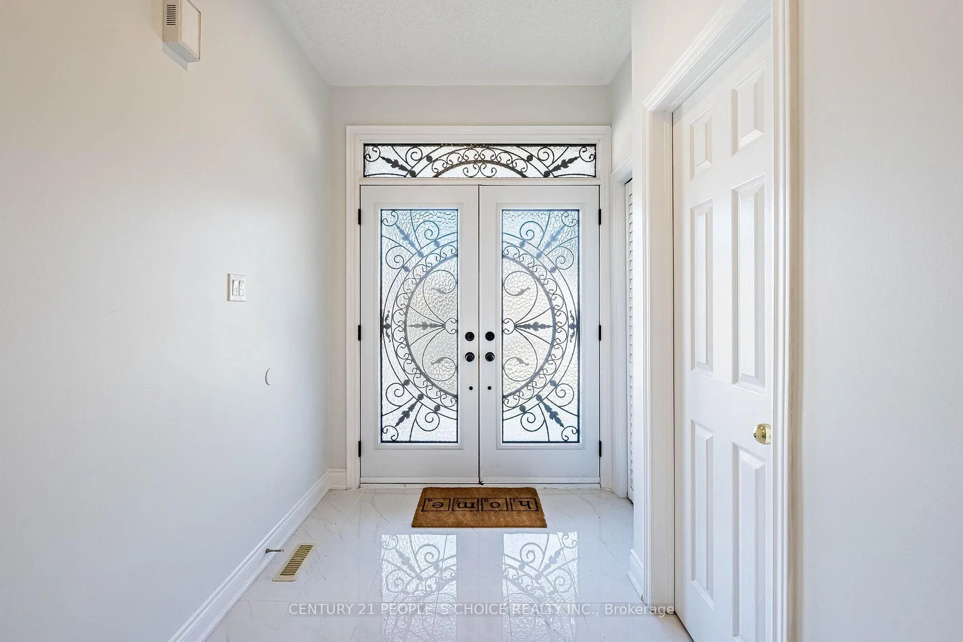 Photo 7 of 23 Smoothwater Street, Brampton, Sandringham-Wellington — HOMEH