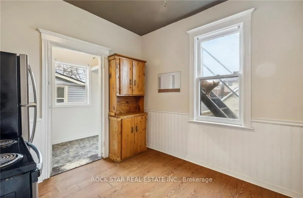 Photo 6 of Unit Main, 51 Smith Avenue, Hamilton, Landsdale — HOMEH