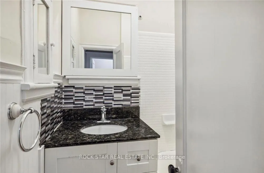 Photo 7 of Unit Main, 51 Smith Avenue, Hamilton, Landsdale — HOMEH