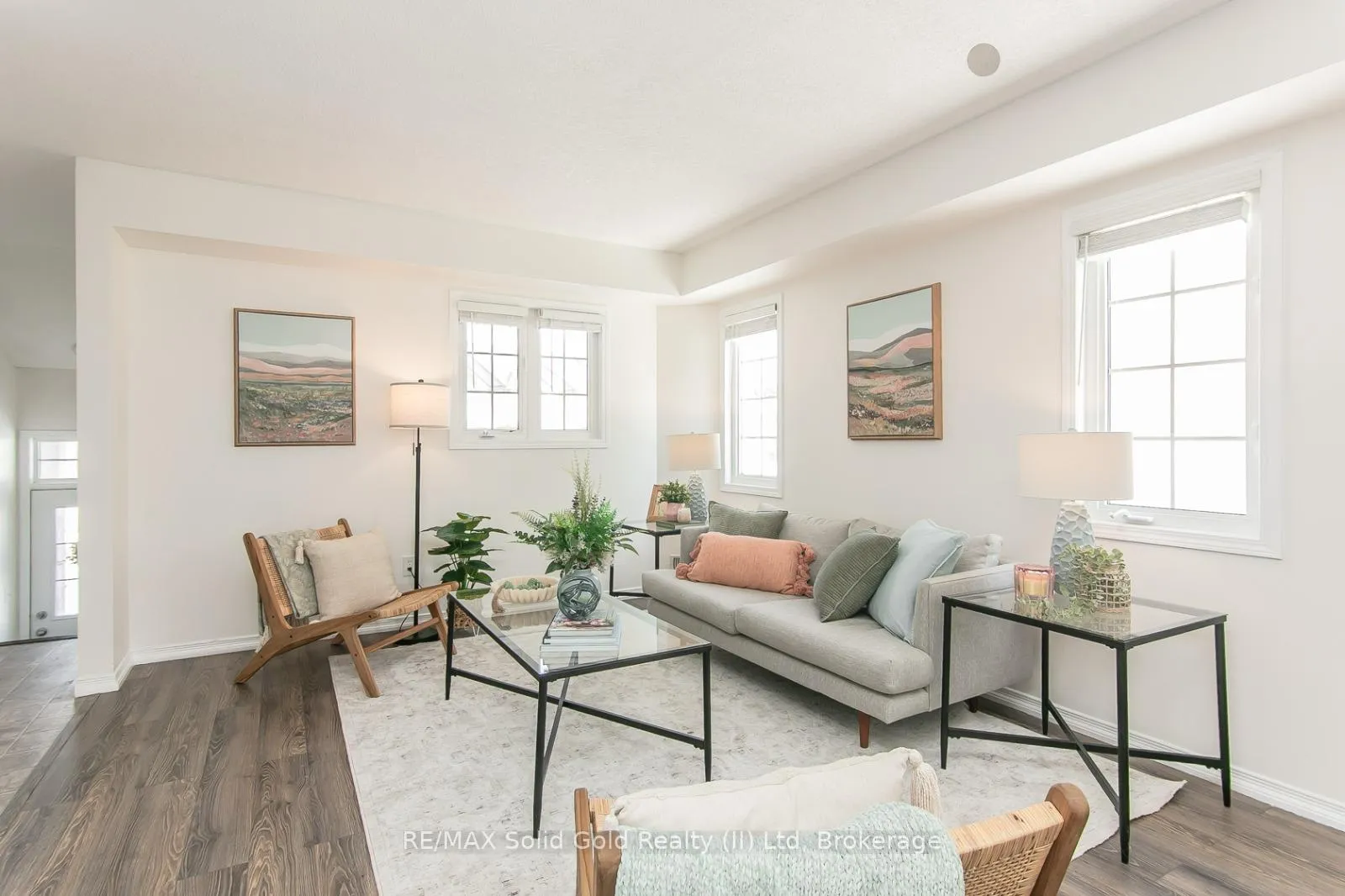 Photo 5 of Unit B, 242 Westmeadow Drive, Kitchener, Highland West — HOMEH