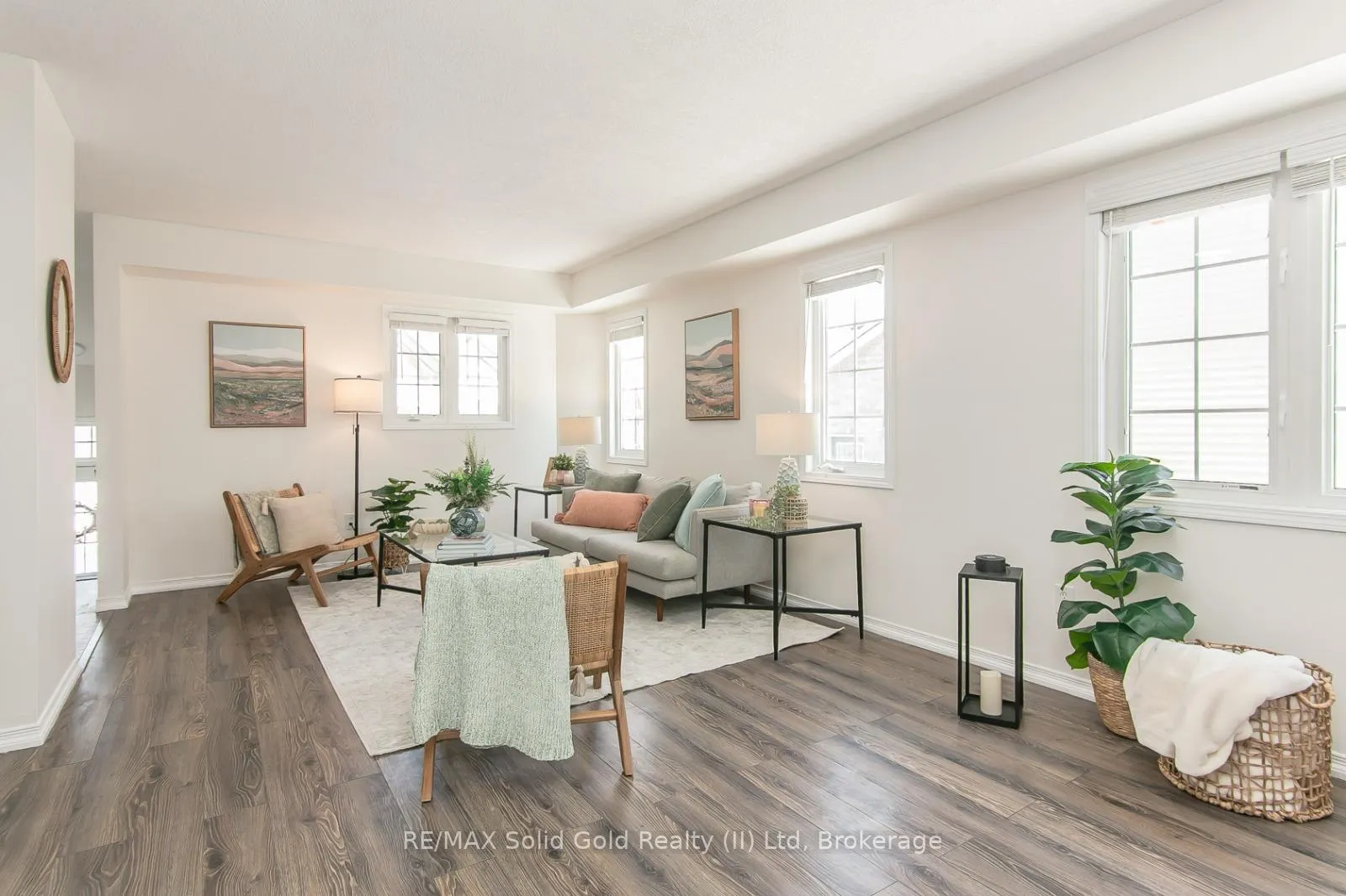 Photo 8 of Unit B, 242 Westmeadow Drive, Kitchener, Highland West — HOMEH