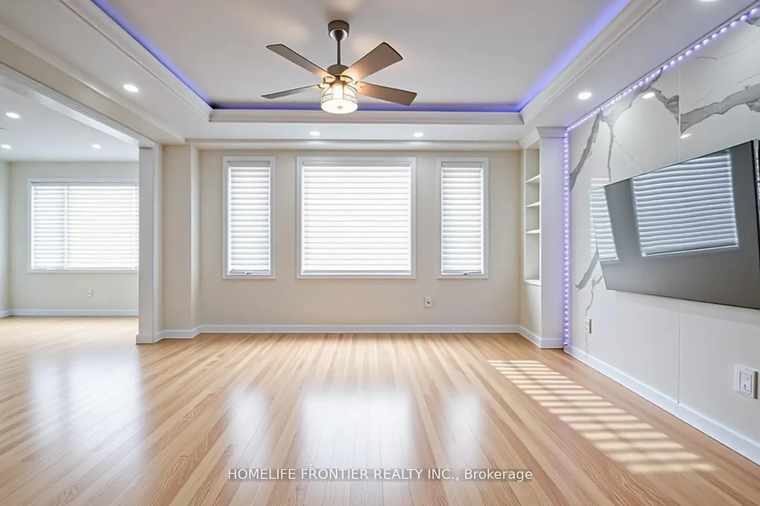 Photo 3 of 27 Bannister Road SE, Barrie, Rural Barrie Southeast — HOMEH