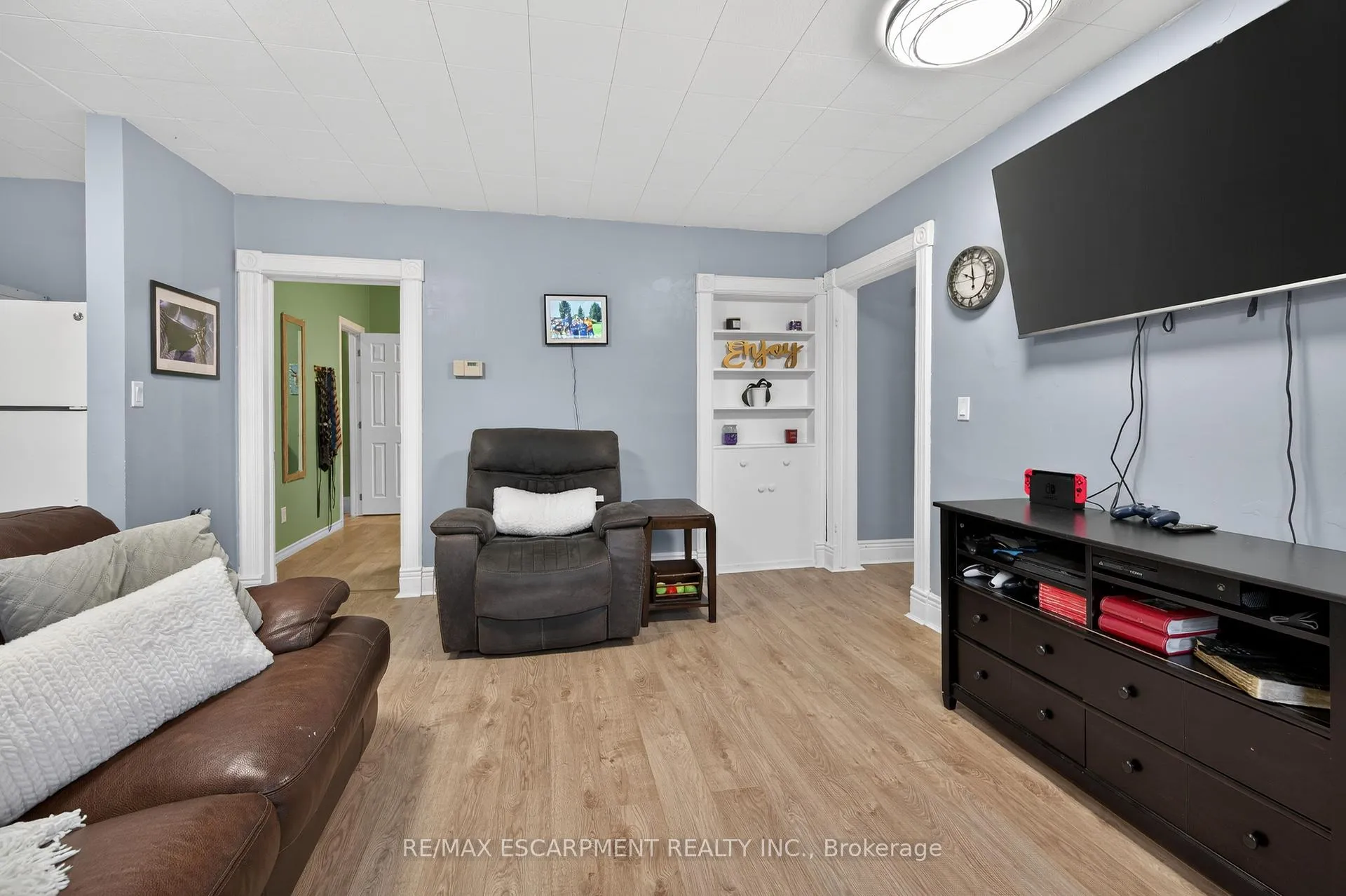 Photo 11 of 149 Elgin Street, Brantford — HOMEH