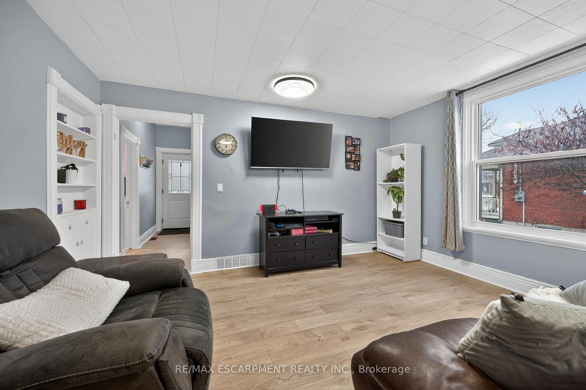 Photo 12 of 149 Elgin Street, Brantford — HOMEH