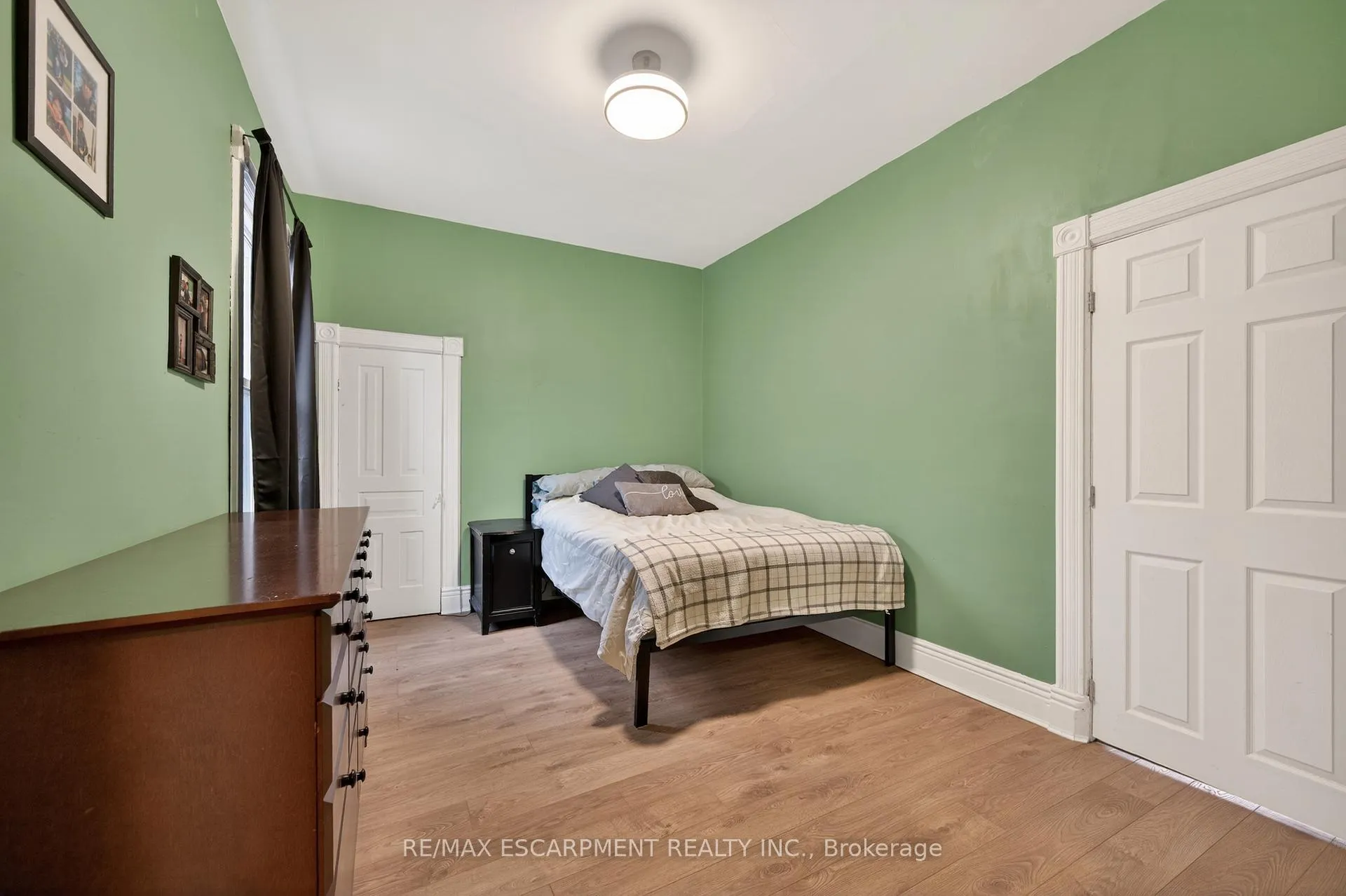 Photo 22 of 149 Elgin Street, Brantford — HOMEH