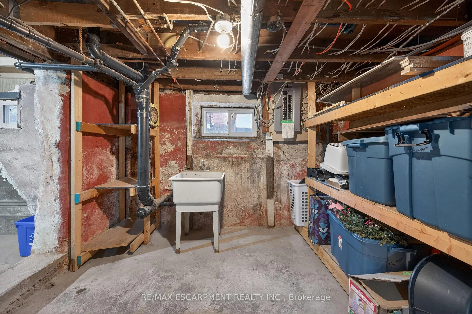 Photo 41 of 149 Elgin Street, Brantford — HOMEH