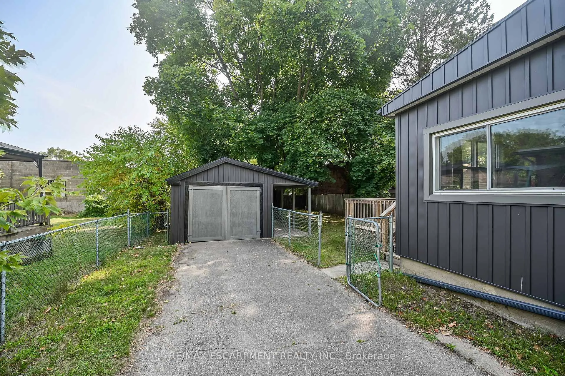 Photo 45 of 149 Elgin Street, Brantford — HOMEH