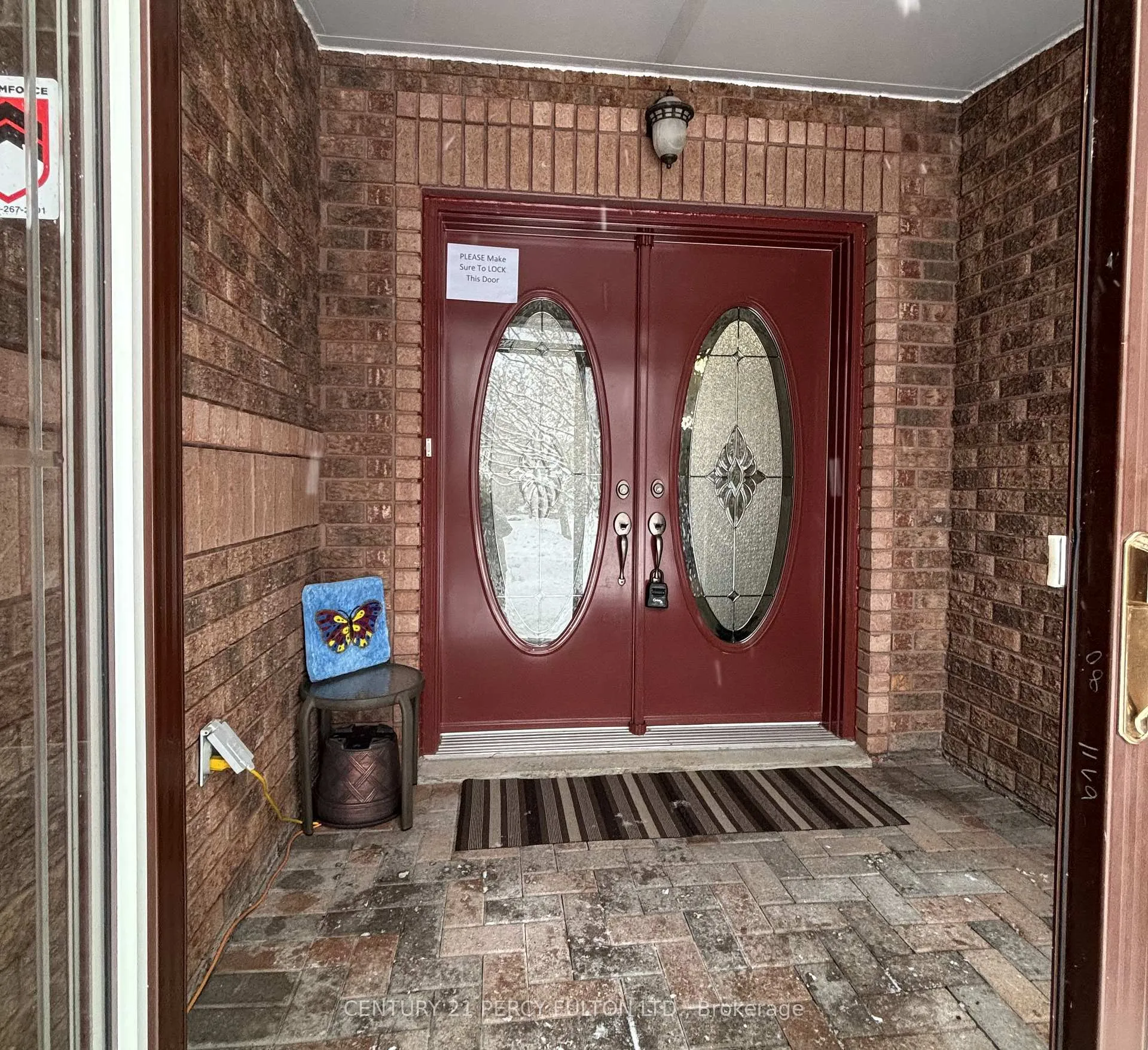 Photo 2 of 54 Cityview Circle, Barrie, Holly — HOMEH