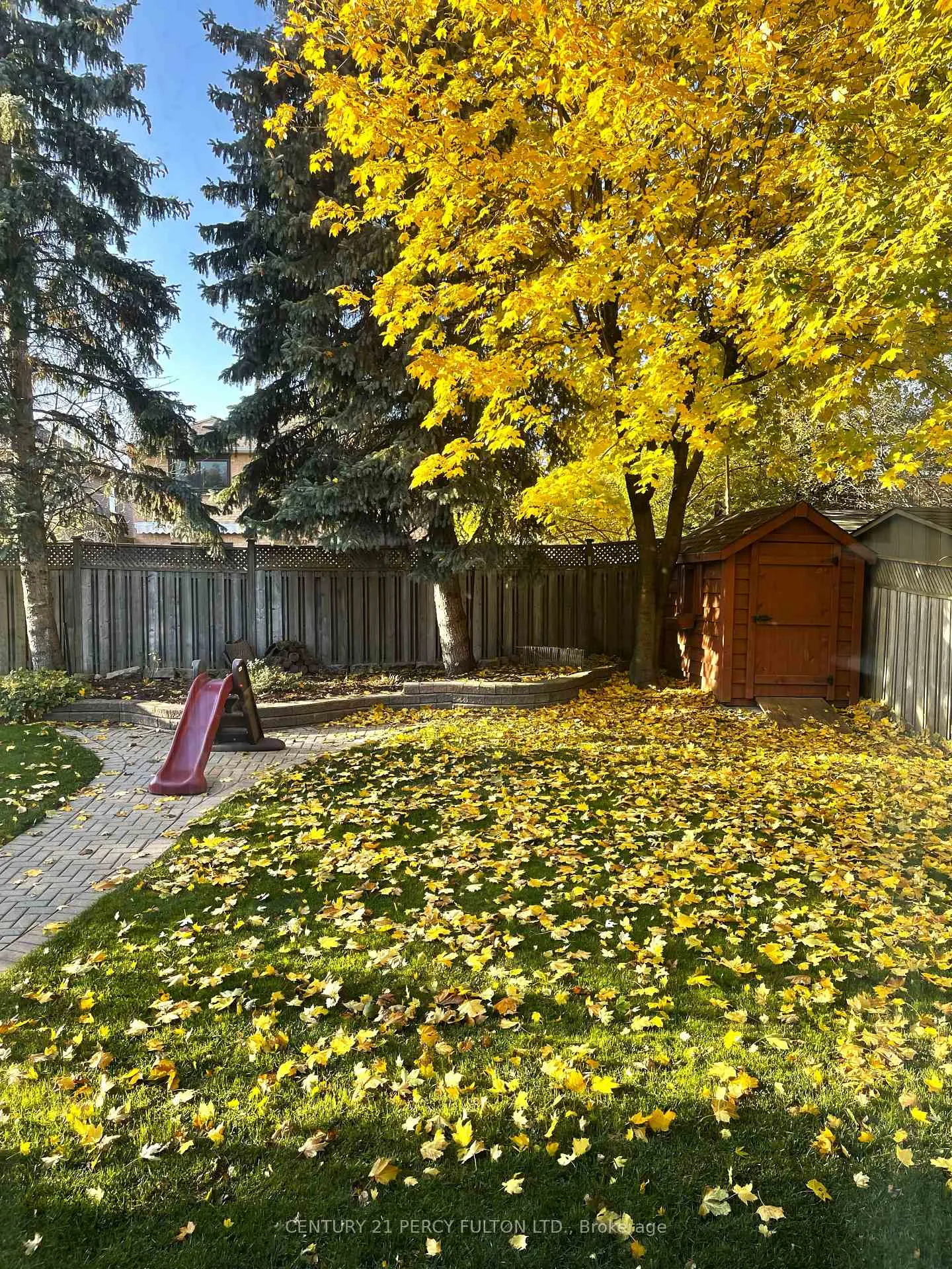 Photo 40 of 54 Cityview Circle, Barrie, Holly — HOMEH