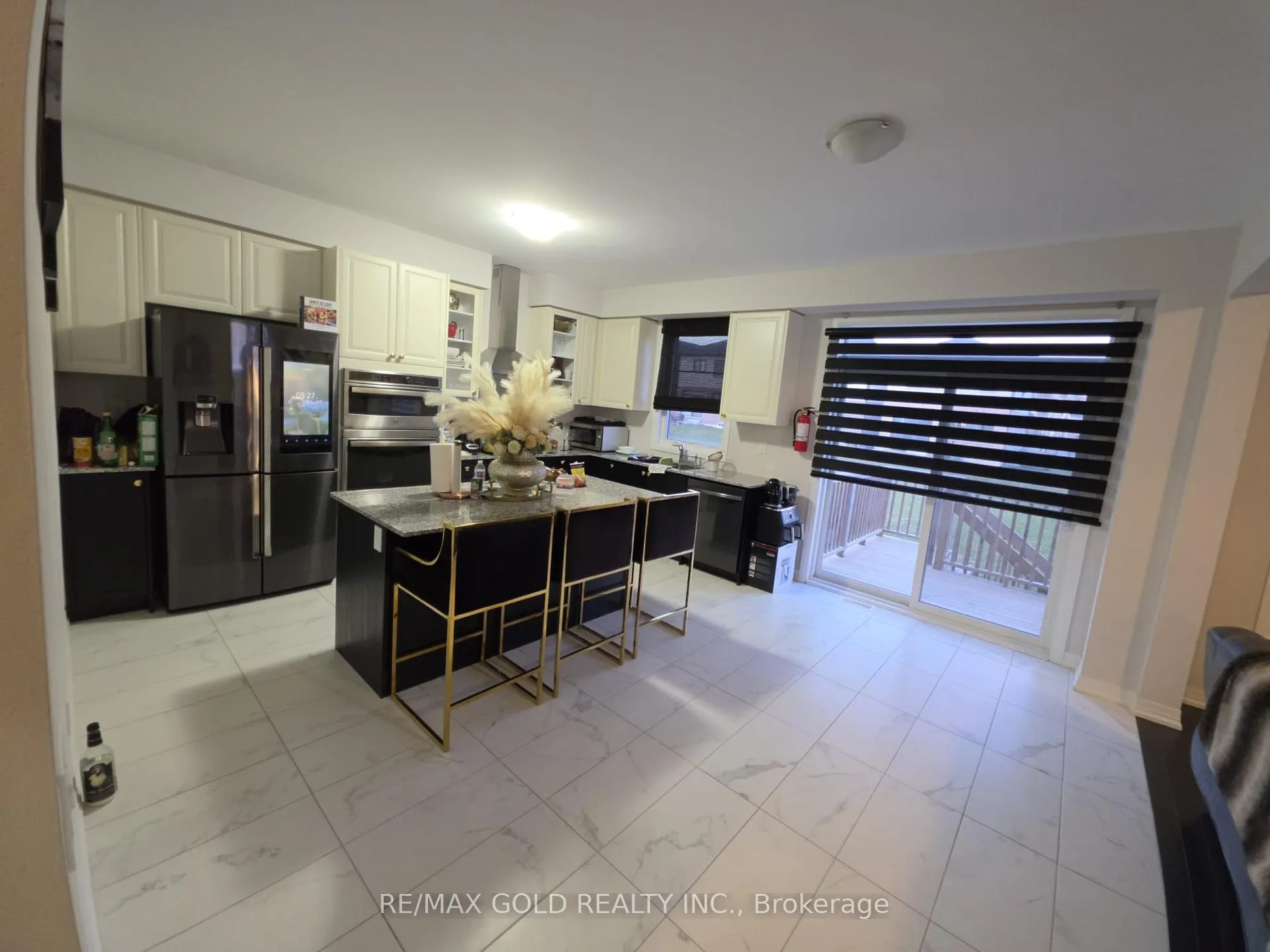 Photo 5 of 216 Provident Way, Hamilton, Mount Hope — HOMEH