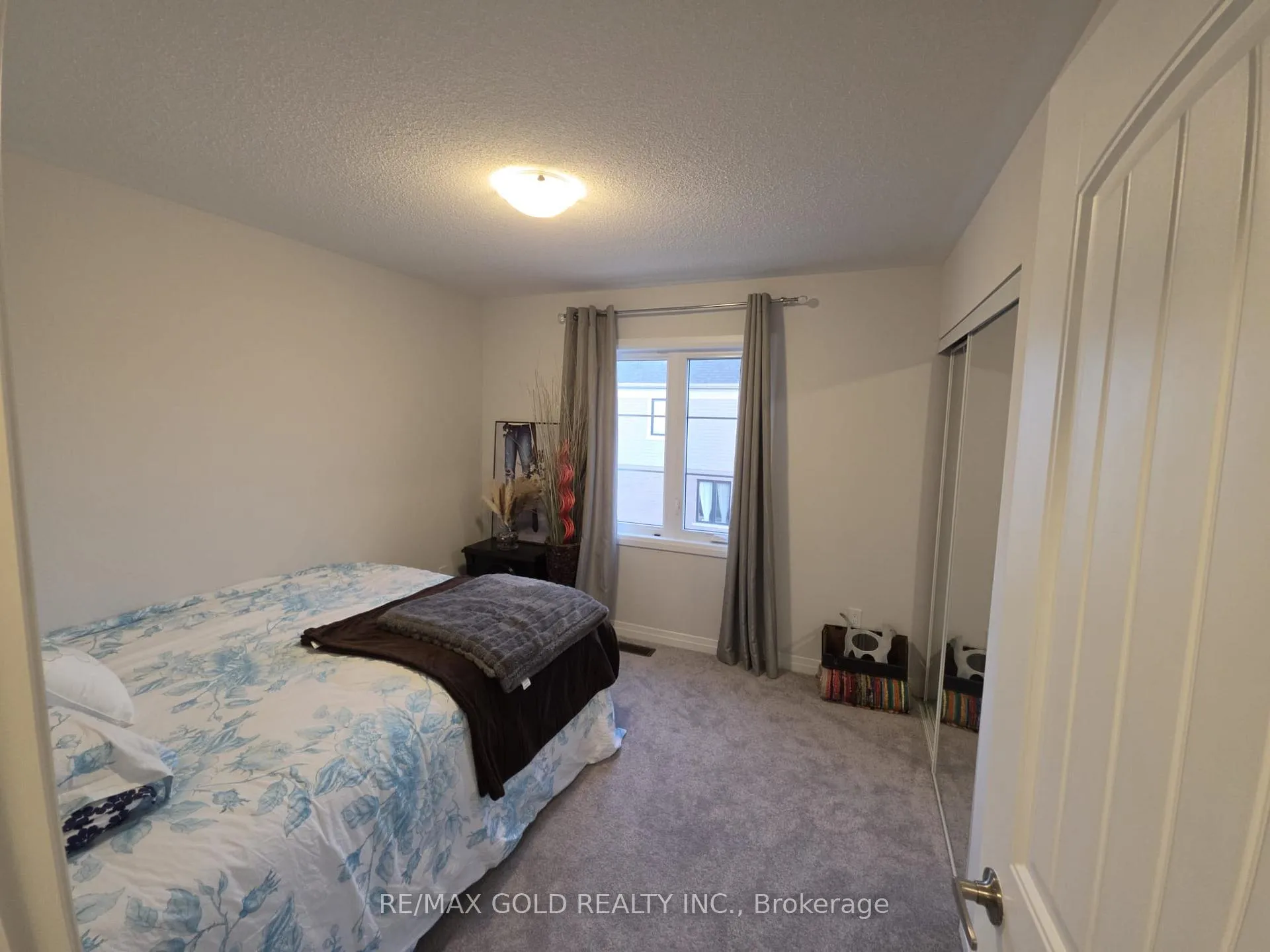 Photo 20 of 216 Provident Way, Hamilton, Mount Hope — HOMEH
