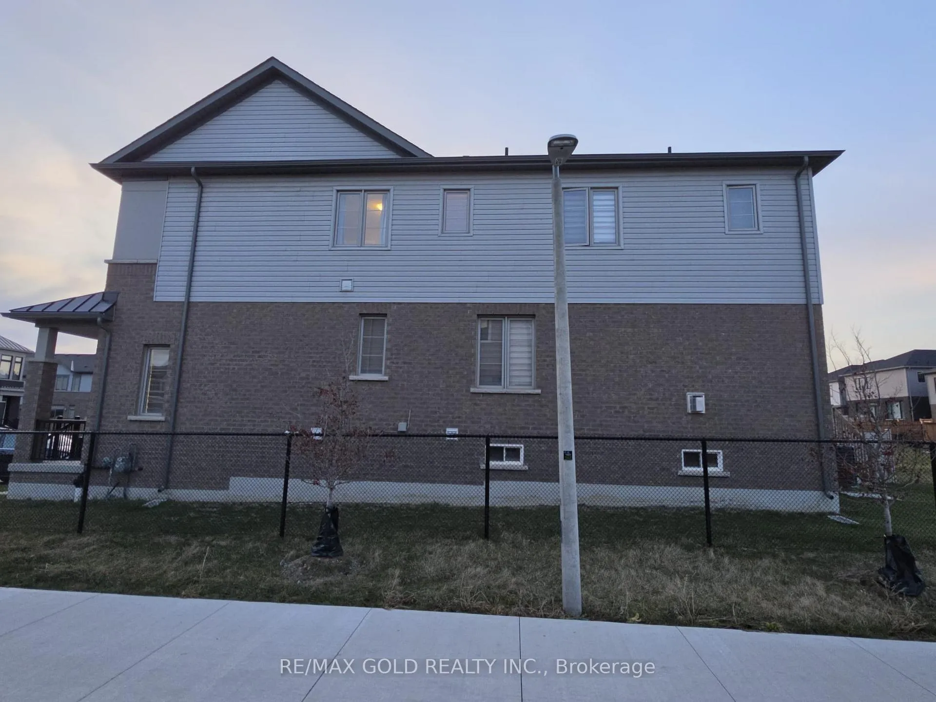 Photo 27 of 216 Provident Way, Hamilton, Mount Hope — HOMEH