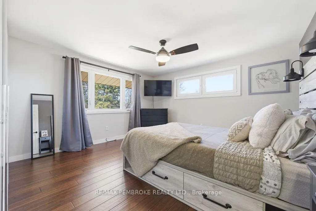 Photo 20 of 551 Laurentian Drive, Petawawa — HOMEH