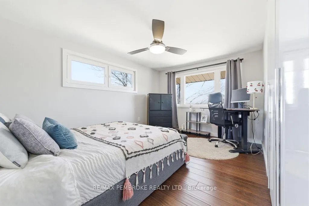 Photo 25 of 551 Laurentian Drive, Petawawa — HOMEH