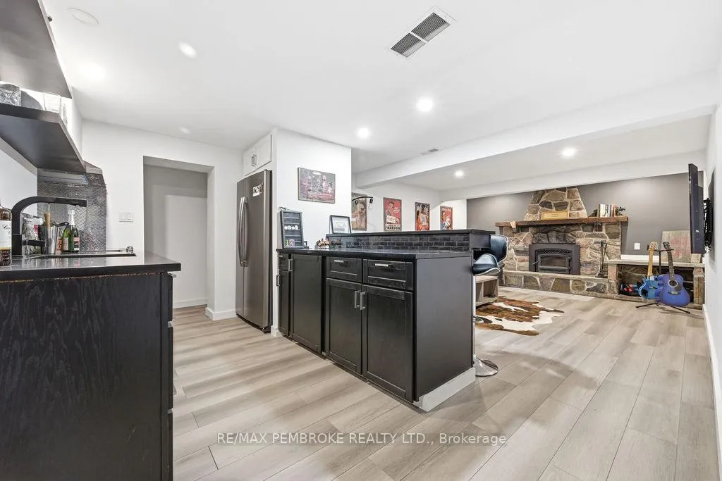 Photo 29 of 551 Laurentian Drive, Petawawa — HOMEH