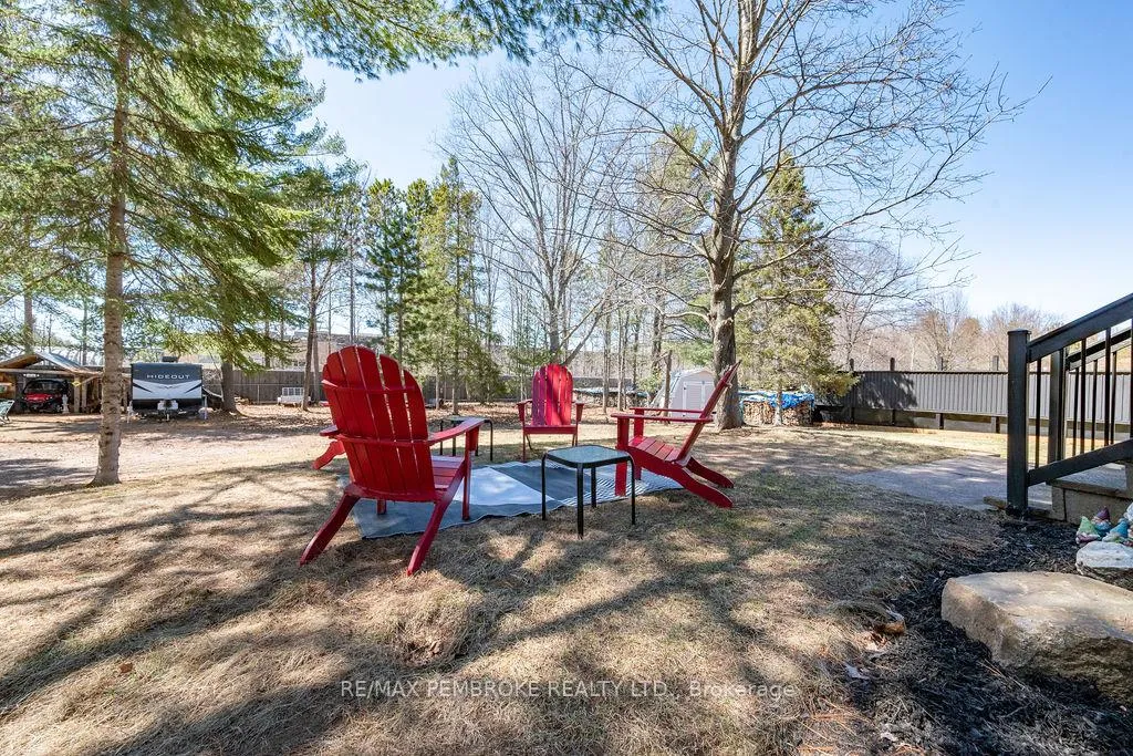 Photo 40 of 551 Laurentian Drive, Petawawa — HOMEH