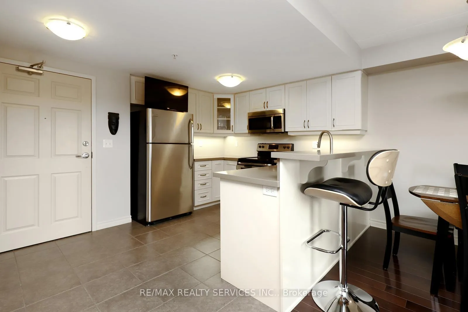 Photo 11 of Unit 301, 60 Lynnmore Street, Guelph, Pineridge/Westminster Woods — HOMEH