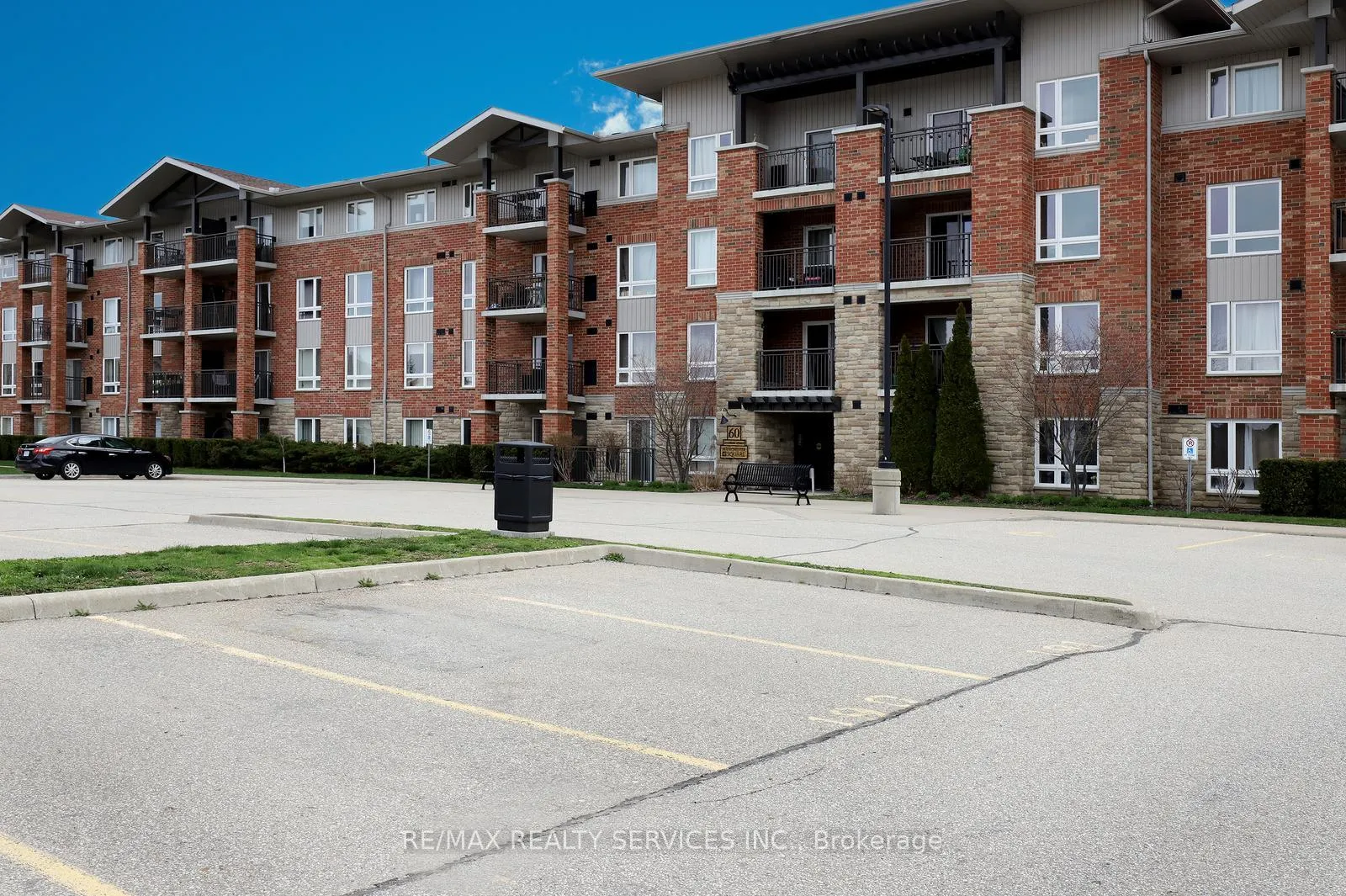 Photo 31 of Unit 301, 60 Lynnmore Street, Guelph, Pineridge/Westminster Woods — HOMEH
