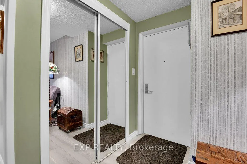 Photo 7 of Unit 304, 109 King Street E, Brockville — HOMEH