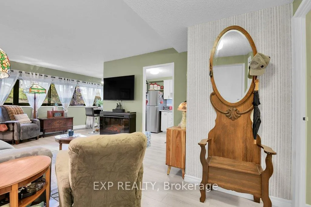 Photo 9 of Unit 304, 109 King Street E, Brockville — HOMEH