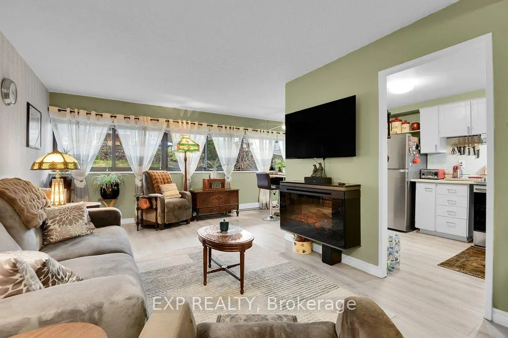 Photo 10 of Unit 304, 109 King Street E, Brockville — HOMEH