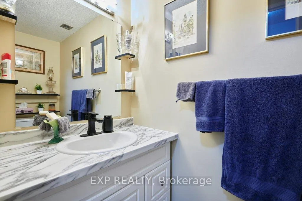 Photo 22 of Unit 304, 109 King Street E, Brockville — HOMEH