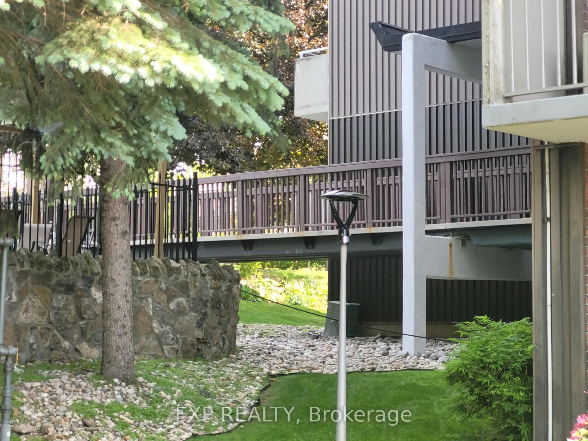 Photo 36 of Unit 304, 109 King Street E, Brockville — HOMEH
