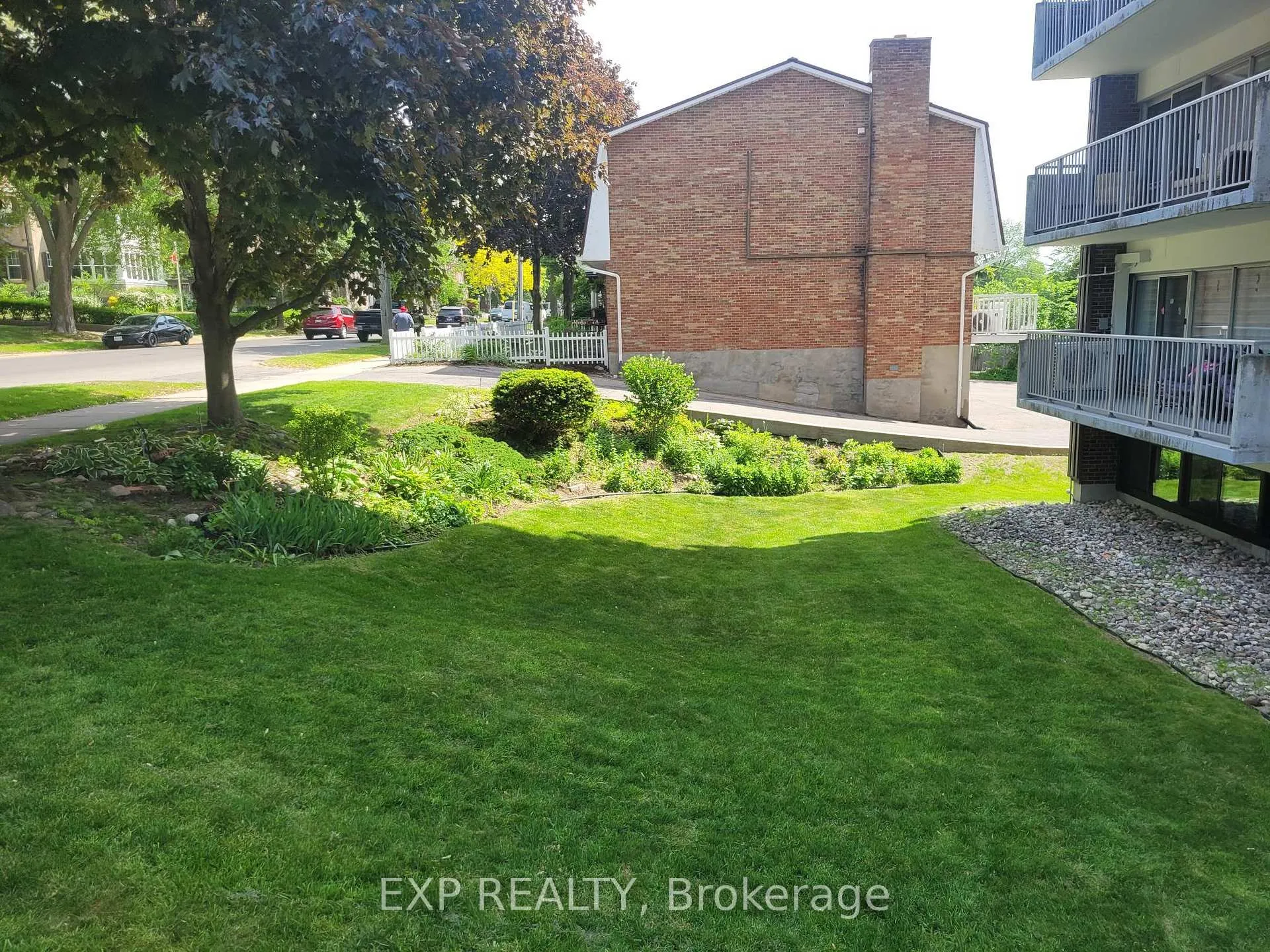 Photo 37 of Unit 304, 109 King Street E, Brockville — HOMEH